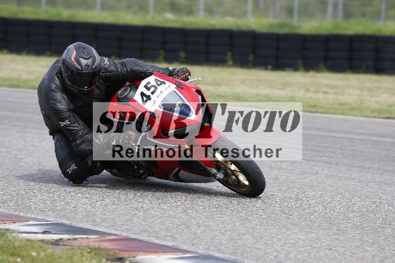 Archiv-2025/07 19.04.2025 Speer Racing ADR/Gruppe gelb/454